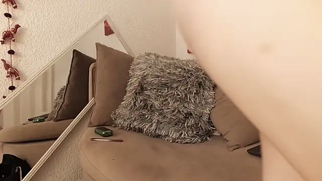 CarolineAikos's cam snapshot