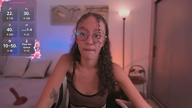 ChloeMoreti's cam snapshot