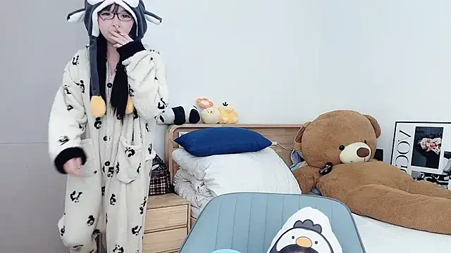 lnua-lnua's cam snapshot