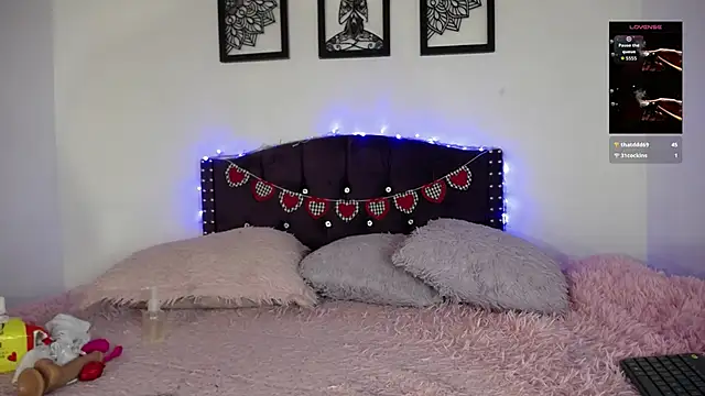 sienna_rose_pym's cam snapshot