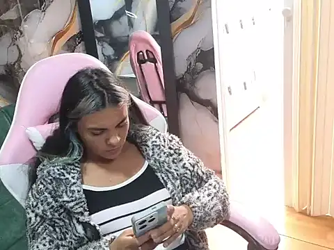 _cristal45's cam snapshot