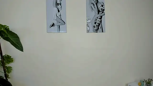 Victoria_Rosee's cam snapshot