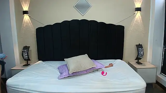 GabySweett_'s cam snapshot