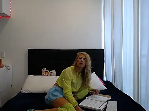 july_fucha live sex cam