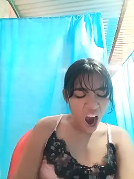 triana-hot18's cam snapshot