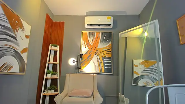 nina_swaan's cam snapshot