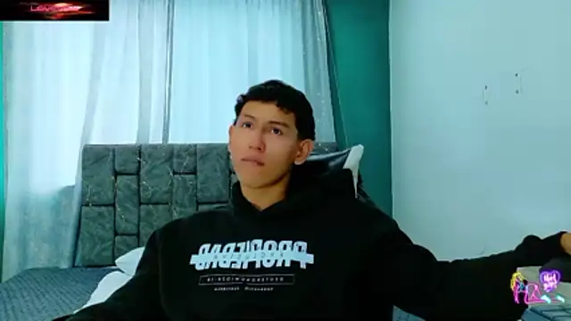 FelipeGonzalezz live sex cam