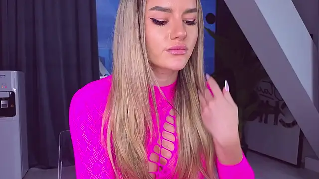 SpoilM3Mor3 live sex cam