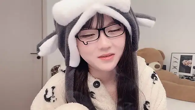 lnua-lnua's cam snapshot