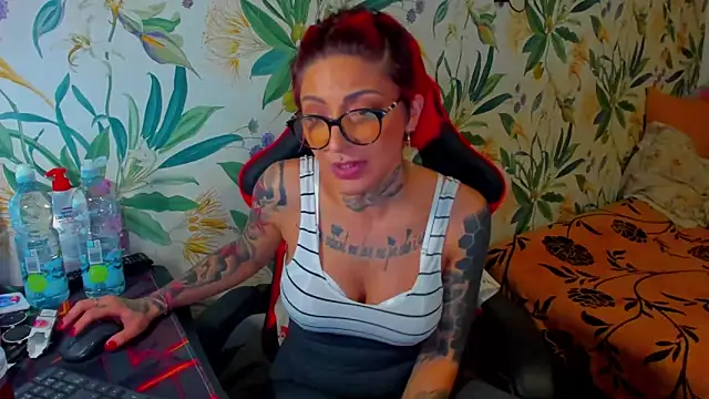 Lucky_Deniz's cam snapshot