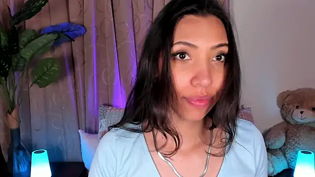 Miss_veronicaa2's cam snapshot