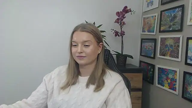 Mysteryerica's cam snapshot