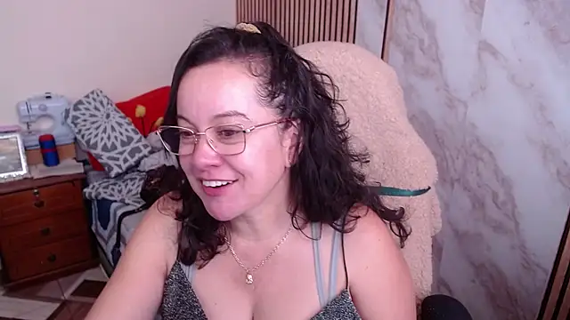 Sonialorens_ live sex cam