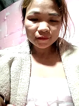 maymay-2000's cam snapshot