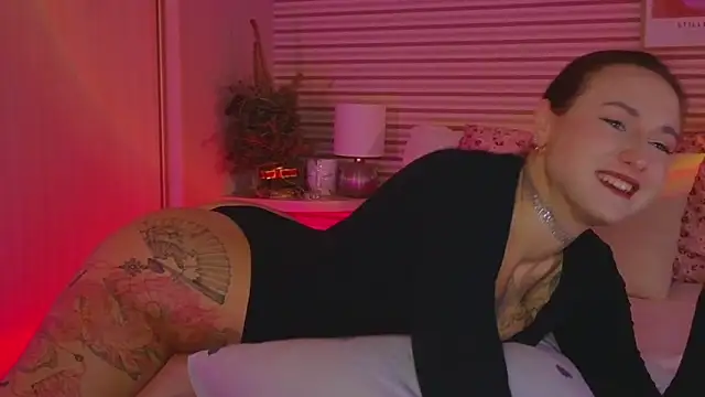 Lilii_villi's cam snapshot