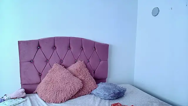 Kalyra_17's cam snapshot