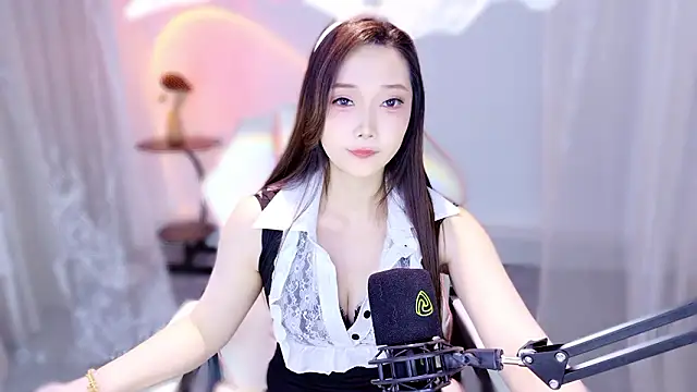 luna-168's cam snapshot