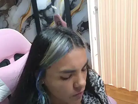 _cristal45's cam snapshot