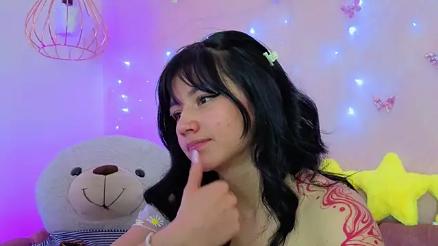 april_bennett's cam snapshot