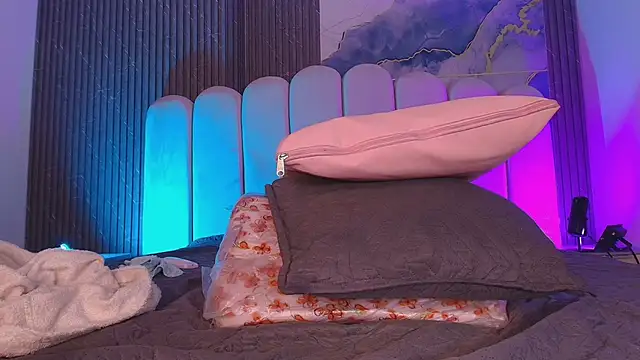 jones_maddy_'s cam snapshot