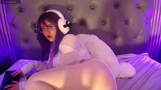 rihonna_hs8's cam snapshot