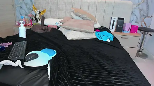 kiana_cream's cam snapshot