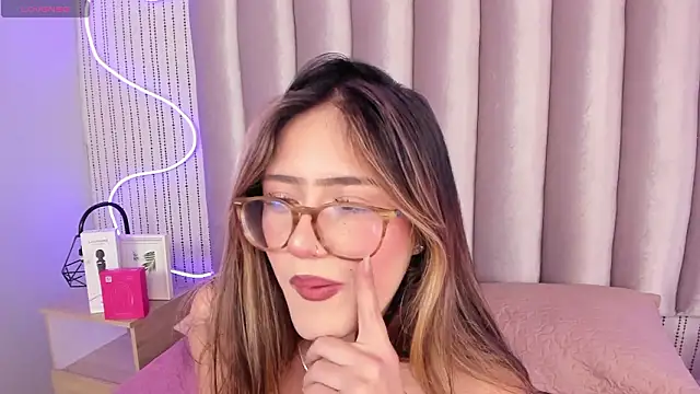 SamanthaPeachss's cam snapshot