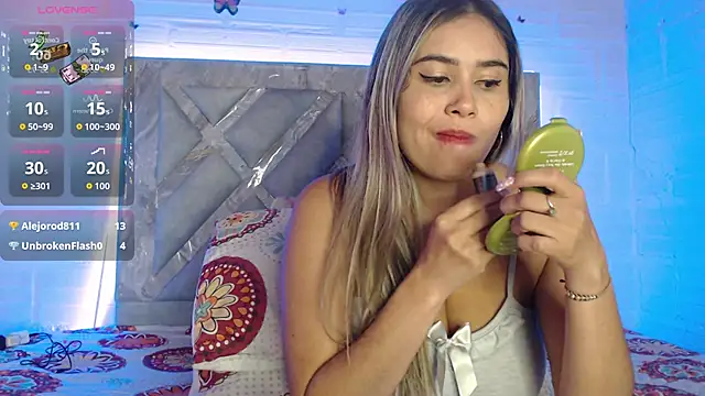 tami_vega's cam snapshot