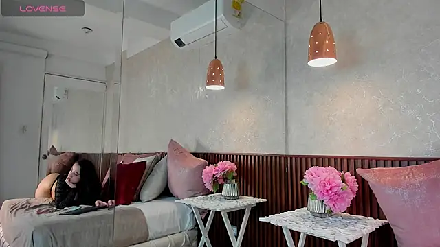 alisonnwalker2025's cam snapshot