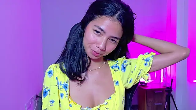 luna_roja25's cam snapshot