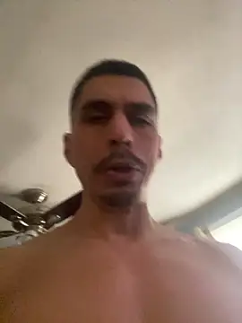 SlimSexxxy69 live sex cam