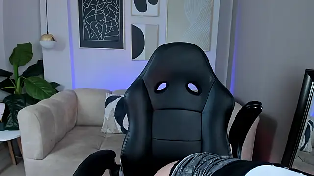 marie_bass's cam snapshot