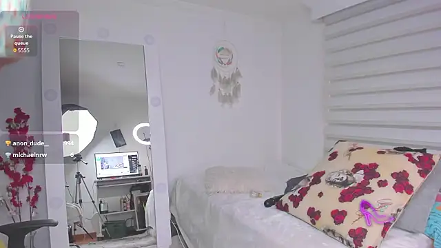 SharonVelvet's cam snapshot