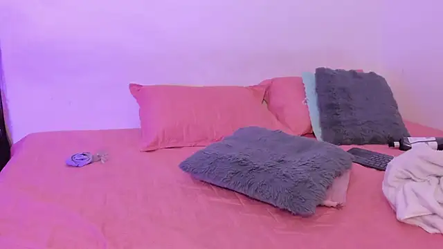 crystalvazquez live sex cam