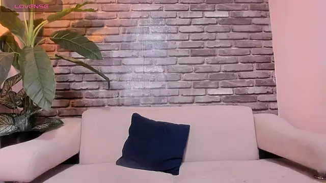 Dulcee_moon_'s cam snapshot