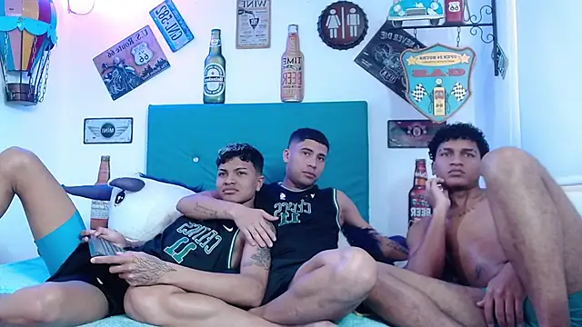 ian_boys_sexy's cam snapshot