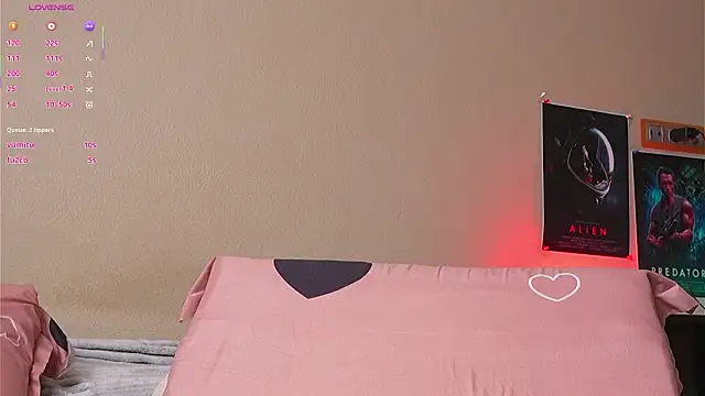 YaraAveiri live sex cam