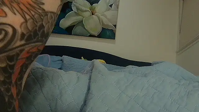 lavender_spits's cam snapshot