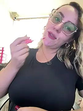 CurvyLust_x's cam snapshot