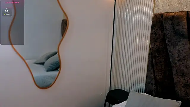 zoe_hugeboobs's cam snapshot