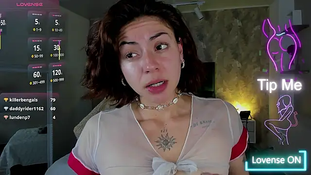 april_dumont's cam snapshot