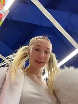 Lia__Love's cam snapshot