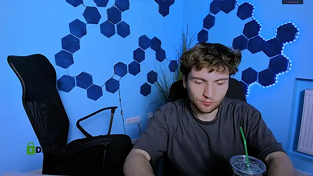 michael_strong1's cam snapshot