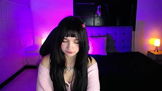 _Charlotte_Collins_'s cam snapshot