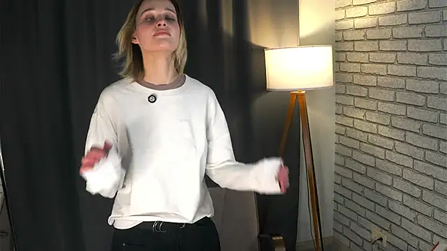 CIoraRyan's cam snapshot