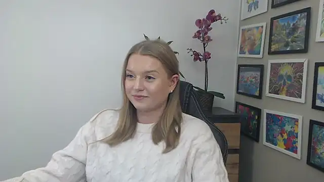 Mysteryerica's cam snapshot