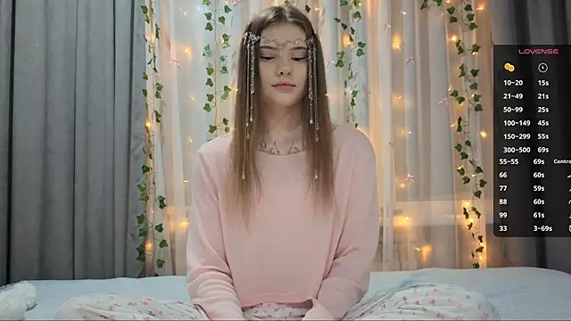 CarolinePepper's cam snapshot