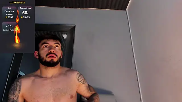 MarkWalker__'s cam snapshot