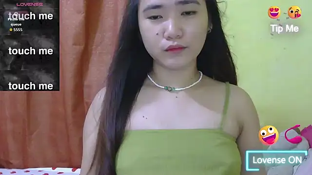 HornyAsian4uxx live sex cam