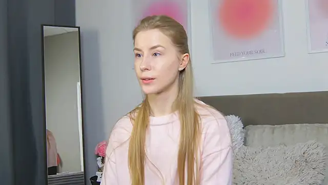 VioletiSwone's cam snapshot